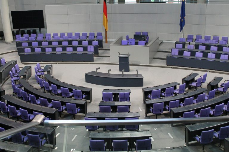 Grüne fordern Nüßlein zu Rückgabe des Bundestagsmandats auf