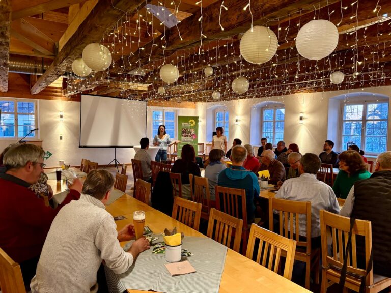 Erfolgreicher Austausch bei „Deisenhofer´s Stammtisch“ in Krumbach
